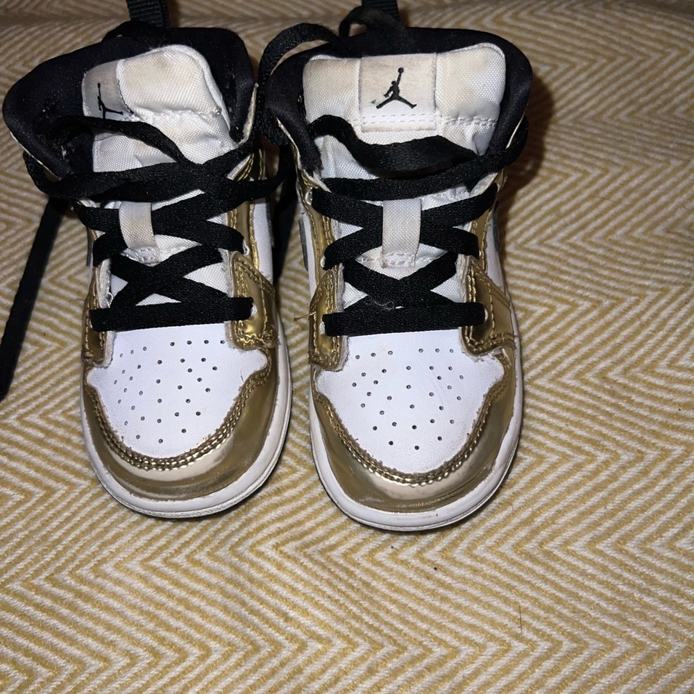 Toddler boys Jordan 1